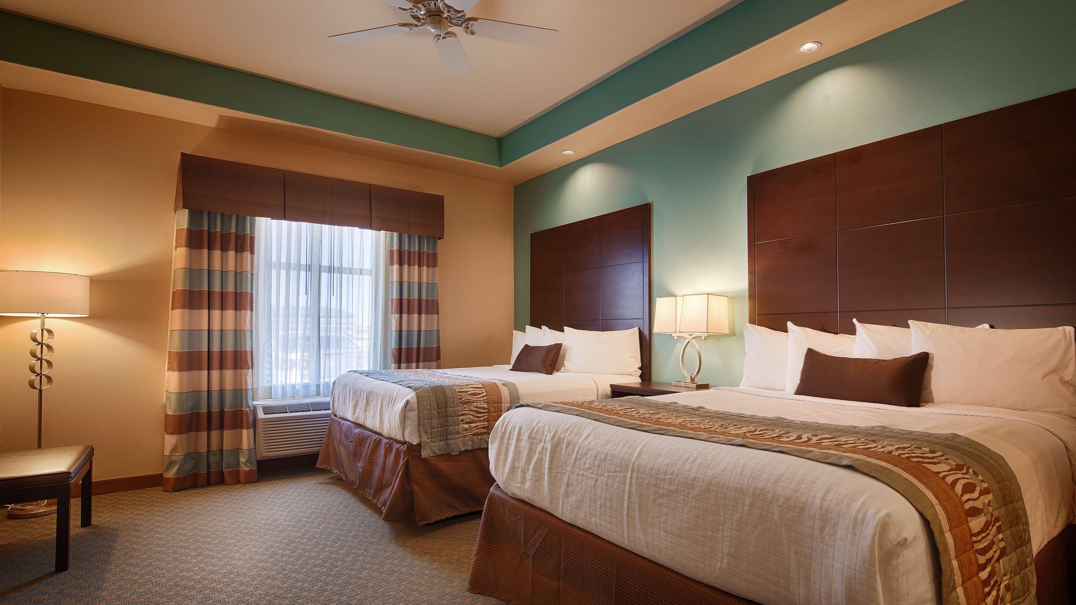 Best Western Plus Midland Suites Εξωτερικό φωτογραφία