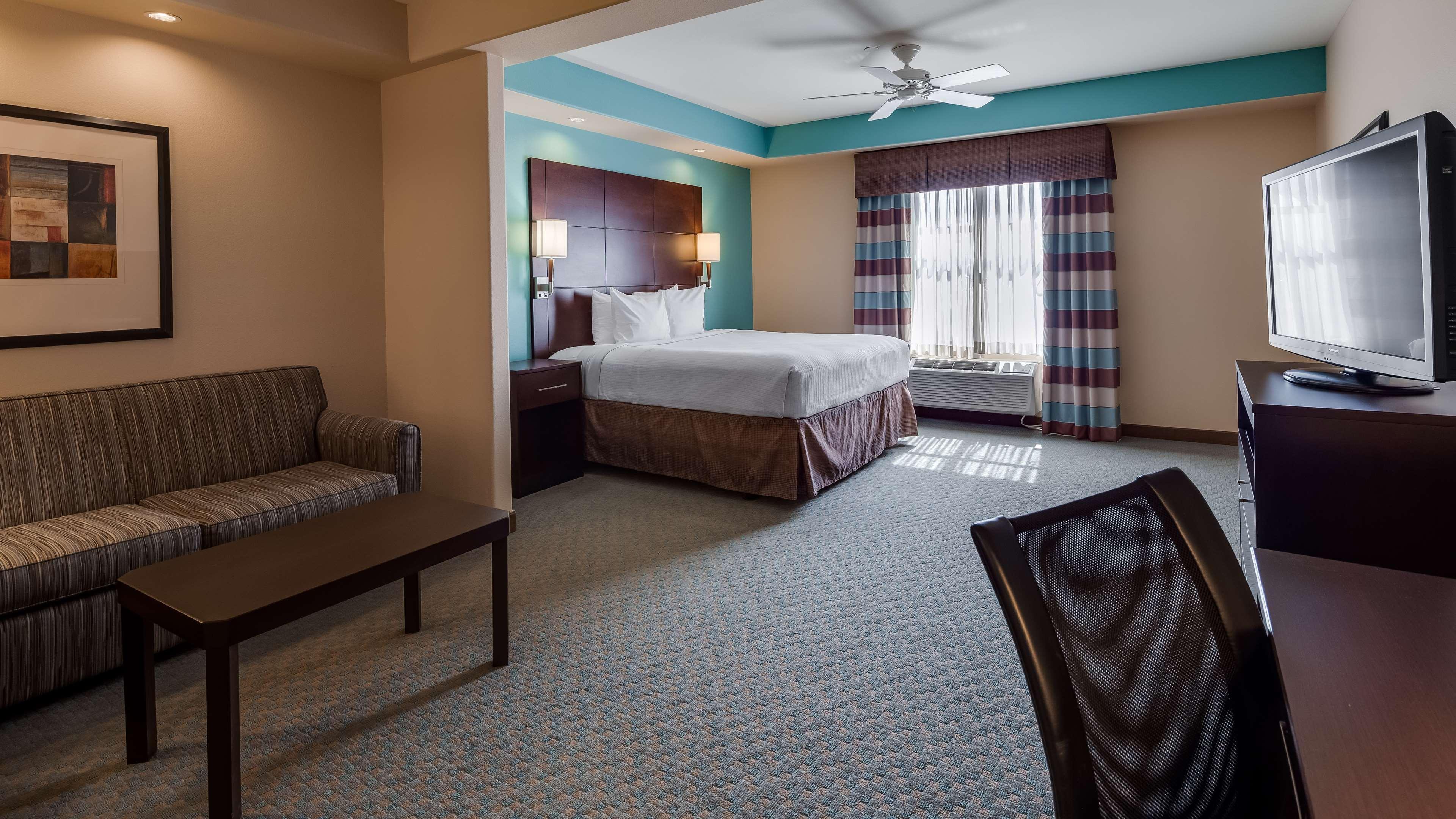 Best Western Plus Midland Suites Εξωτερικό φωτογραφία