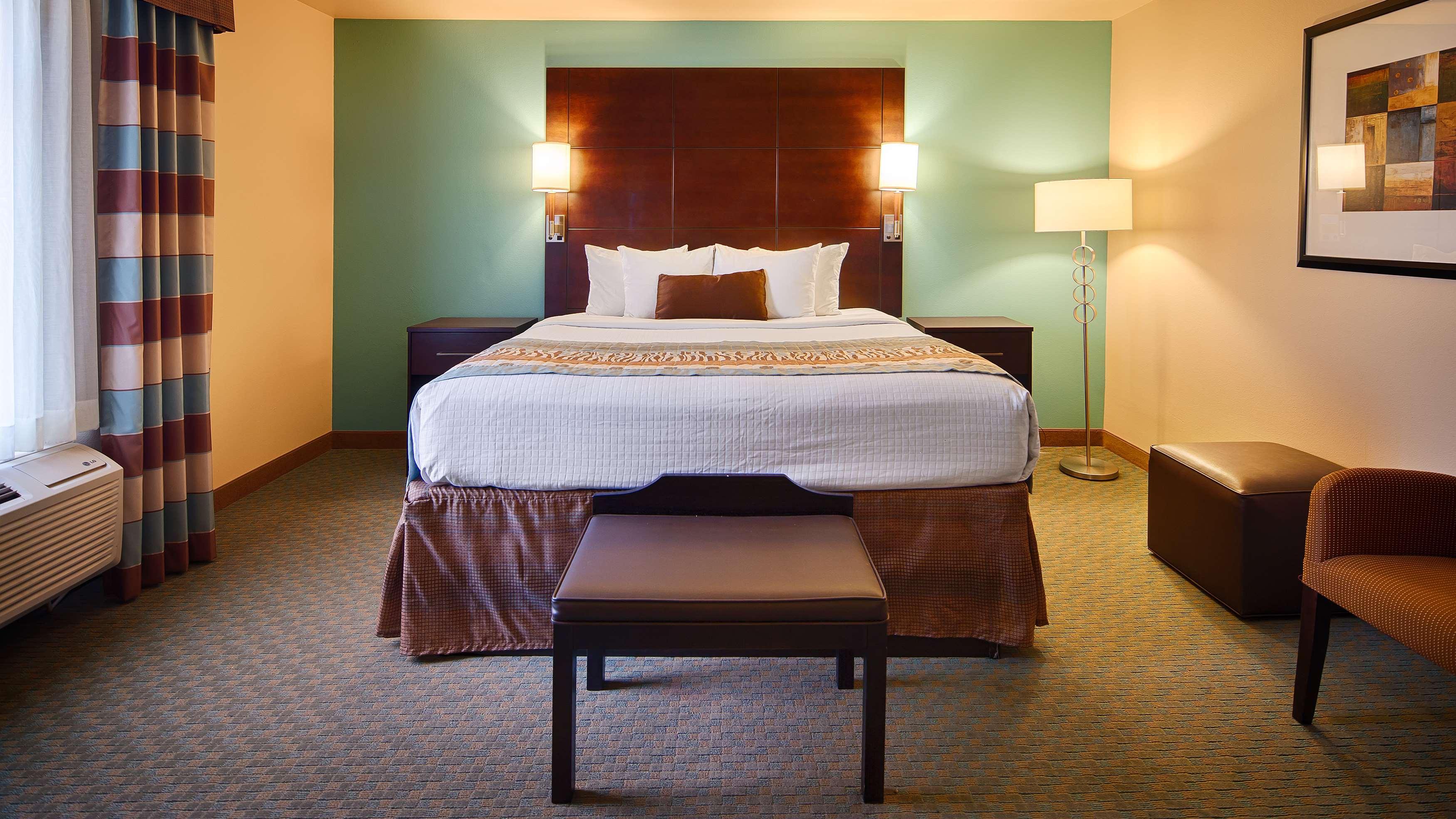 Best Western Plus Midland Suites Εξωτερικό φωτογραφία