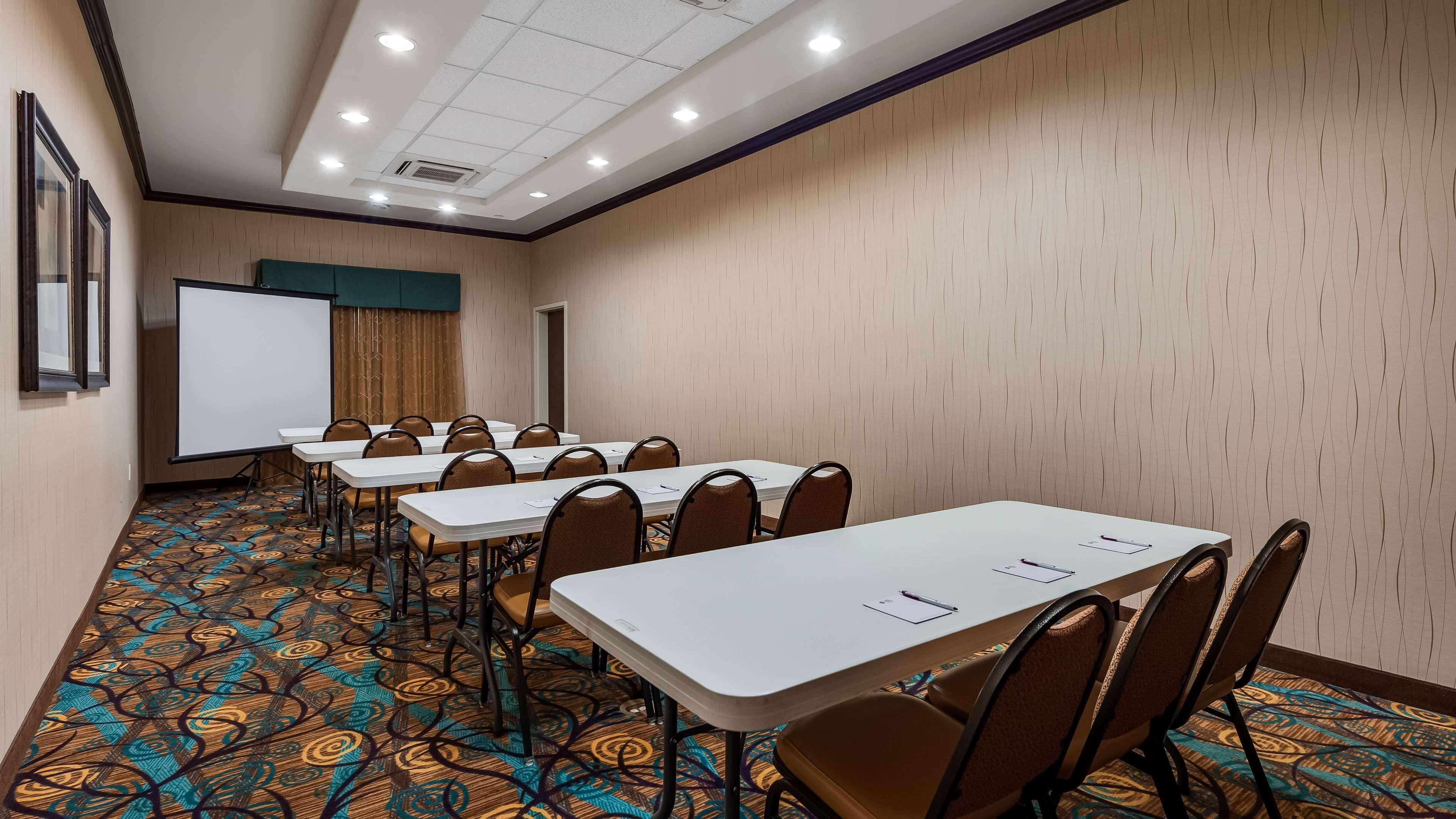 Best Western Plus Midland Suites Εξωτερικό φωτογραφία