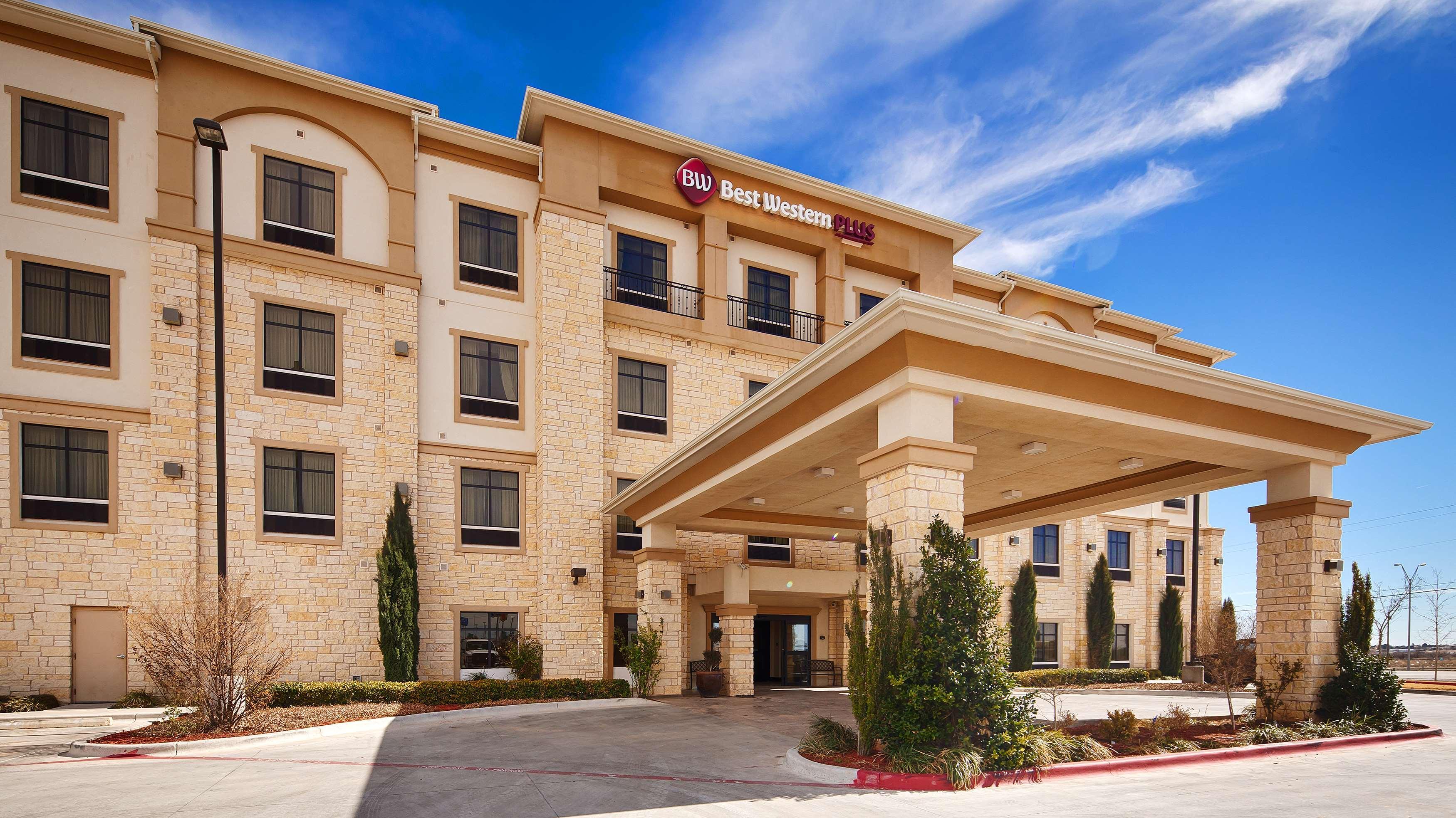 Best Western Plus Midland Suites Εξωτερικό φωτογραφία